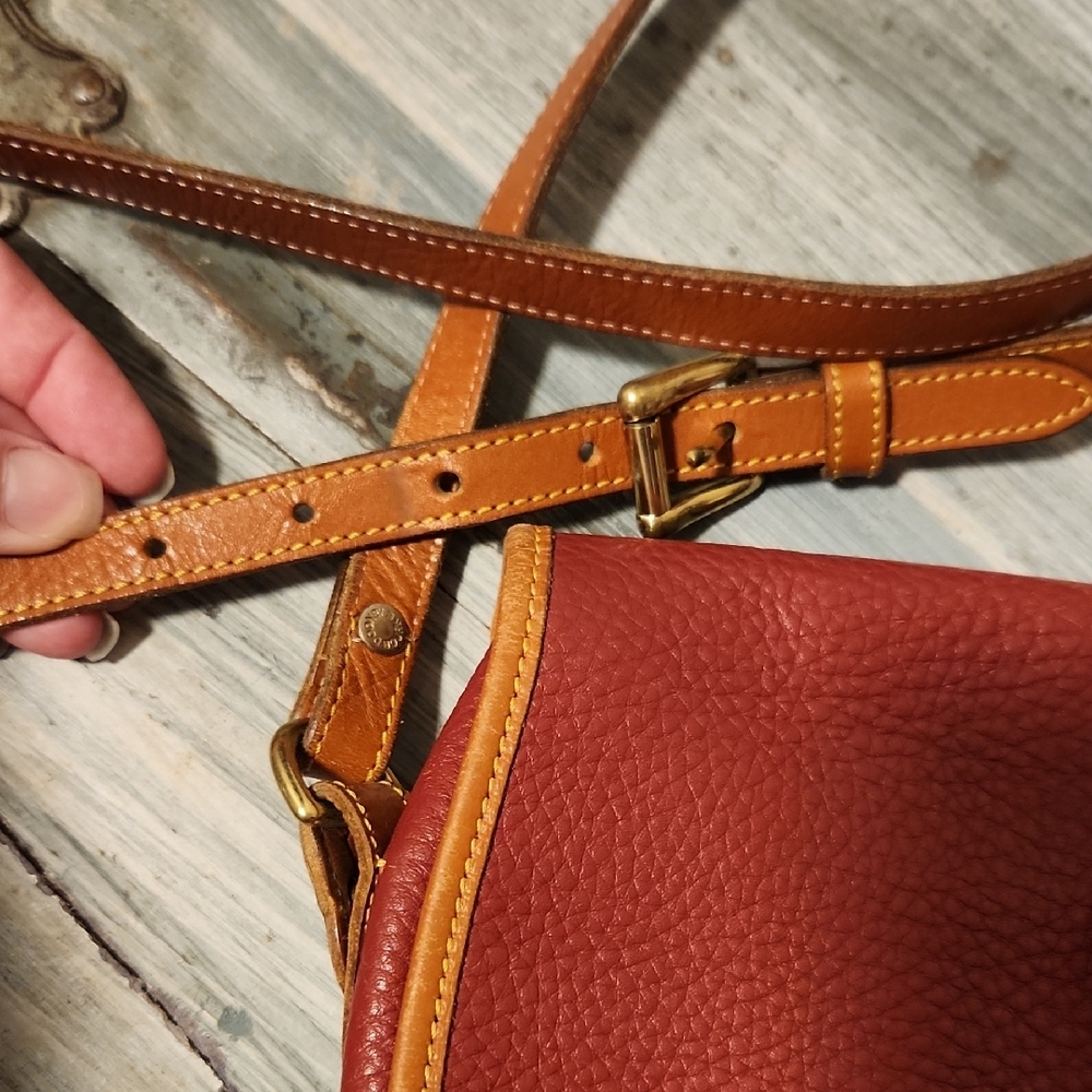 Vintage Dooney & Bourke Crossbody - Picture 12 of 16